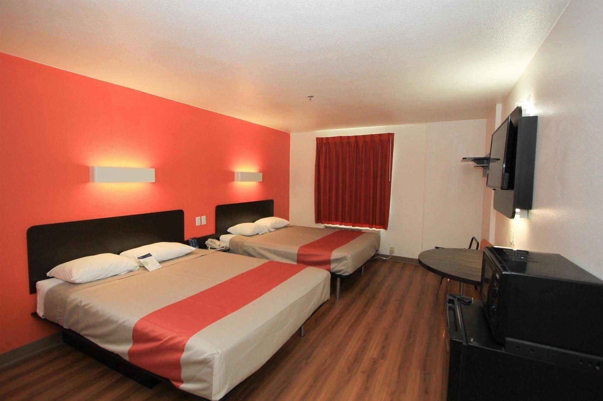 Hotel 6-san Antonio, Tx - Airport San Antonio