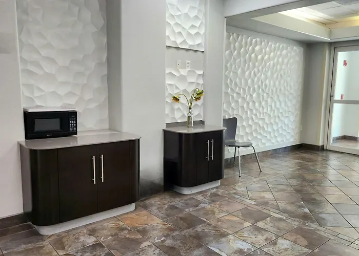 Baymont By Wyndham San Antonio Airport
